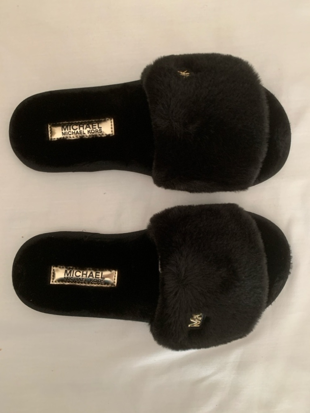 NIB Michael Kors Jet Set Faux Fur Slides Black Size 6M Cozy Luxe Slippers